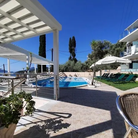 Oasis Boutique 3*