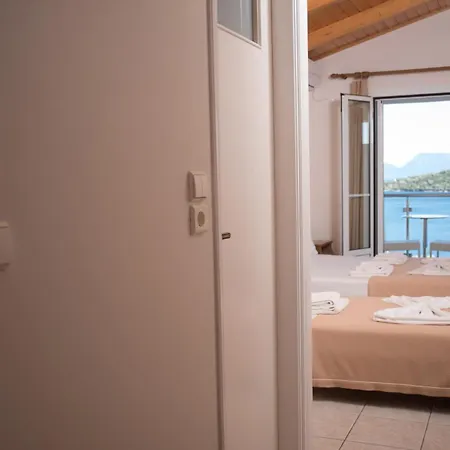 Oasis Boutique 3*