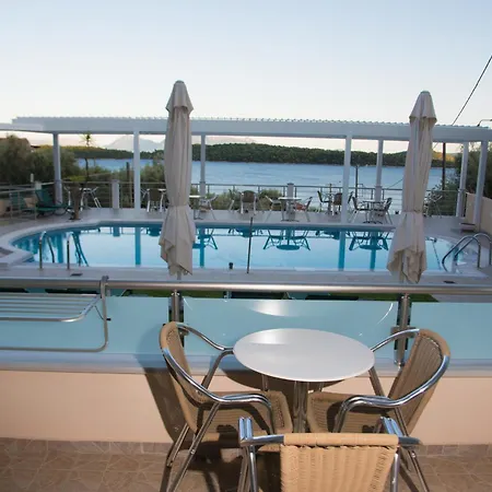Oasis Boutique 3*