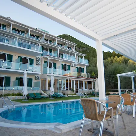 Oasis Boutique 3*