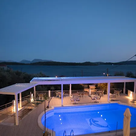 Oasis Boutique 3*